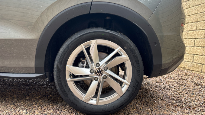 Volkswagen T-Roc 1.5 eTSI Life 5dr DSG Petrol Hatchback - Image 5